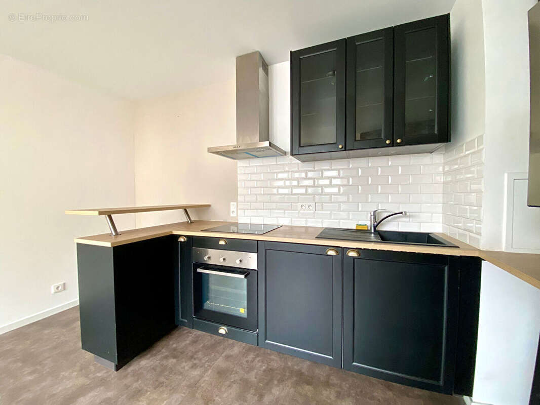 Appartement à SARTROUVILLE