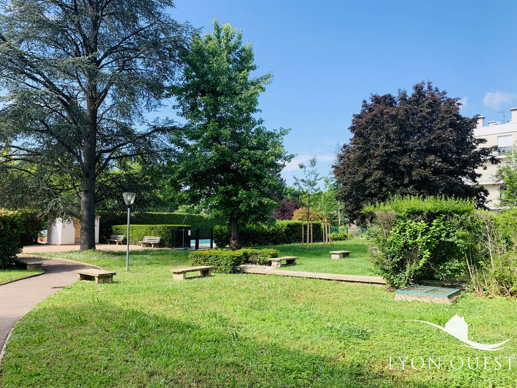 Appartement à CHARBONNIERES-LES-BAINS