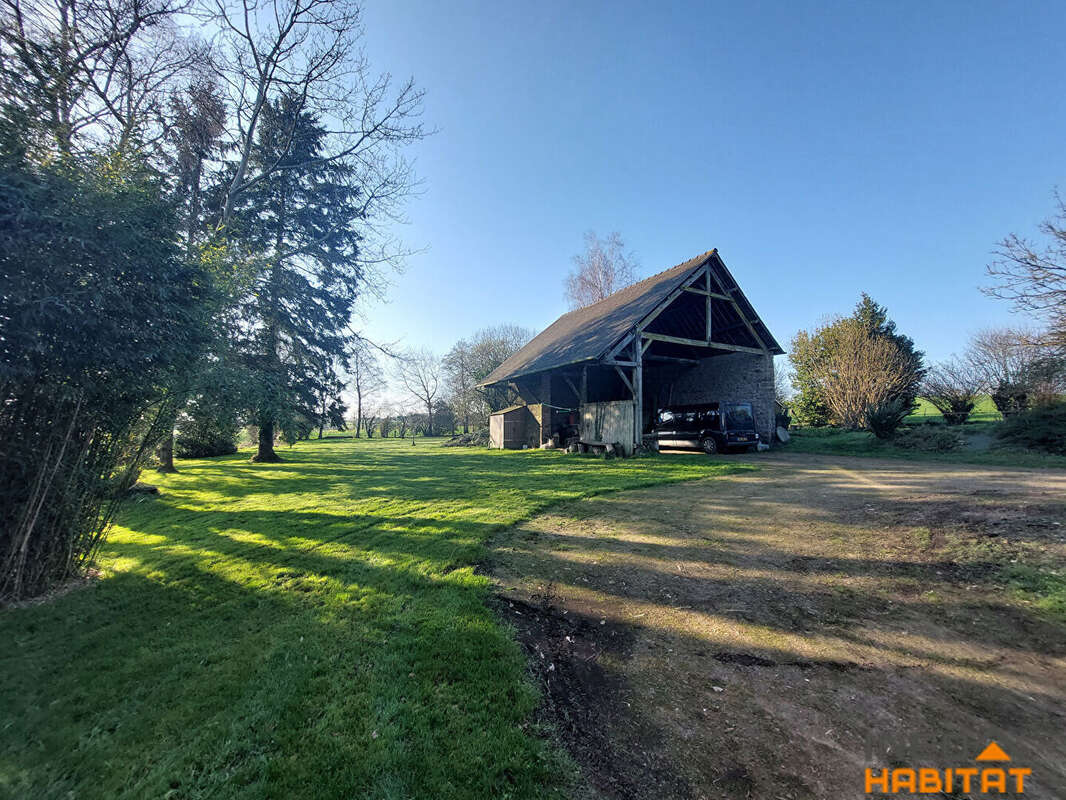Maison à MINIAC-SOUS-BECHEREL