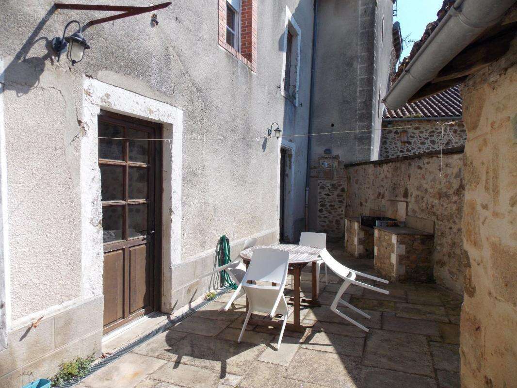 Maison à ROCHECHOUART