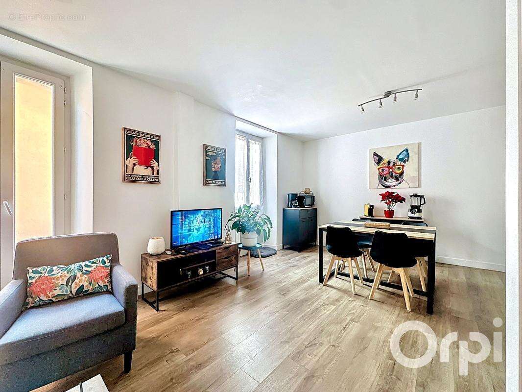 Appartement à SAINT-MARTIN-DU-VAR