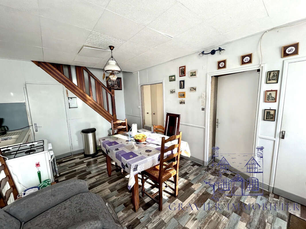 Maison à SAINT-GERMAIN-SUR-AY