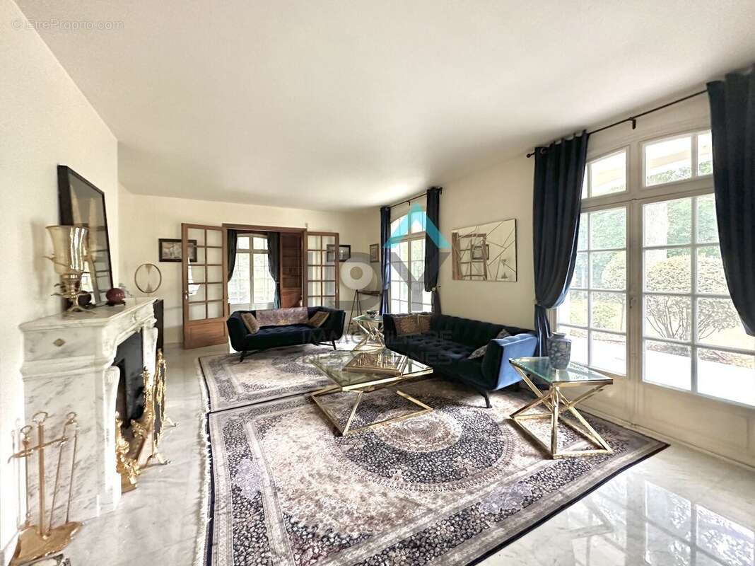 Maison à LE VESINET