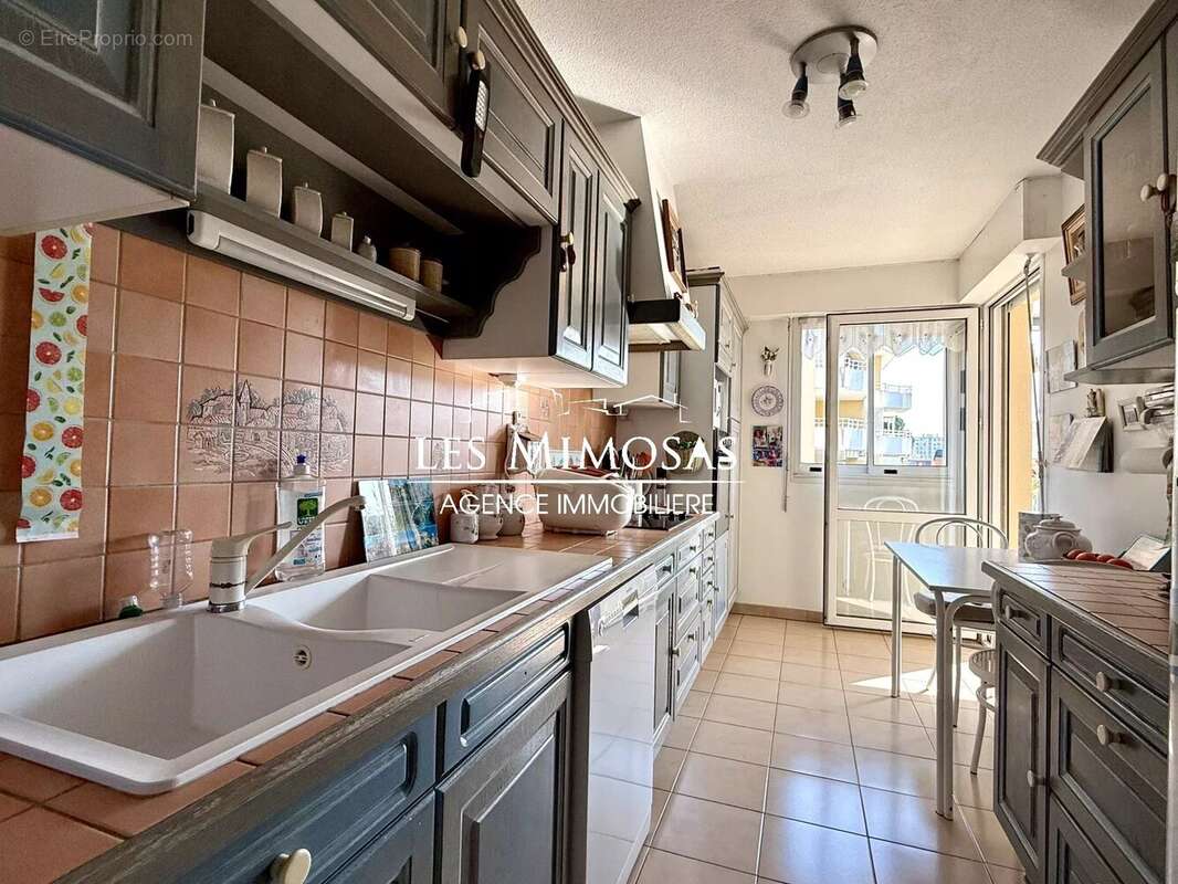 Appartement à FREJUS