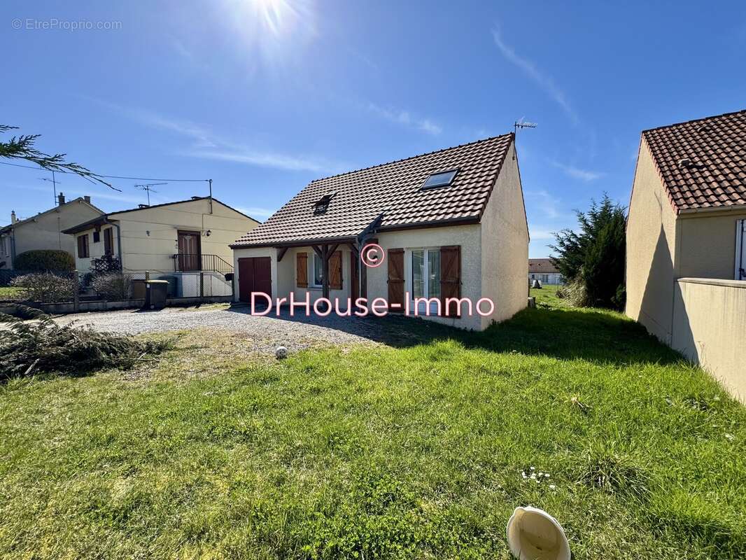 Maison à CORQUILLEROY