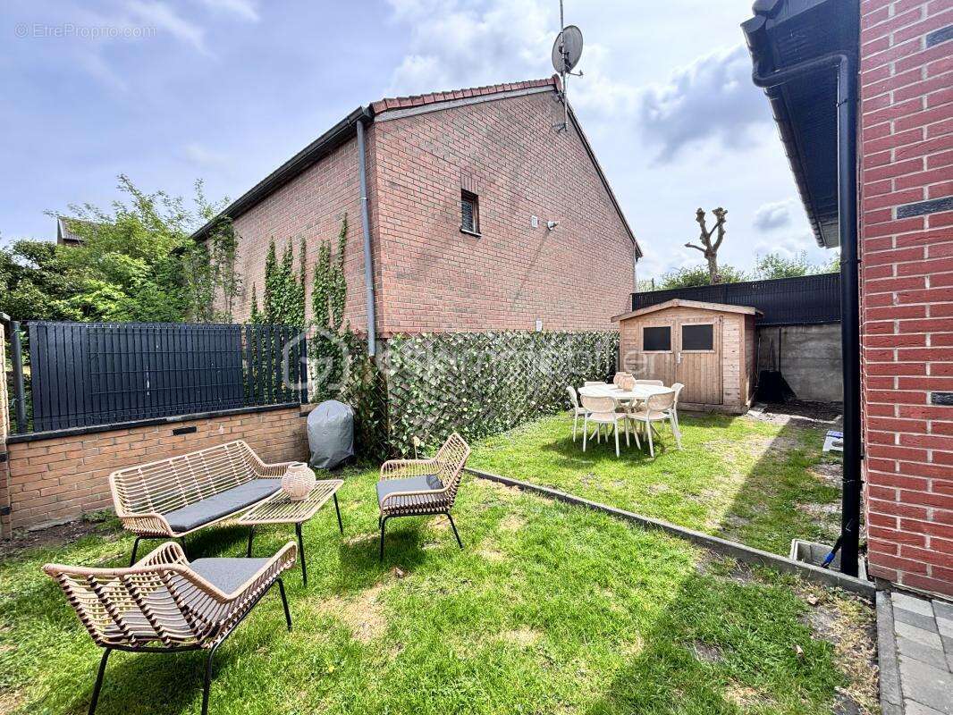 Maison à DOUCHY-LES-MINES