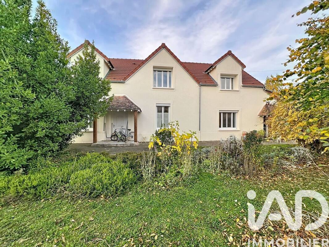 Photo 1 - Maison à EVRY-GREGY-SUR-YERRE