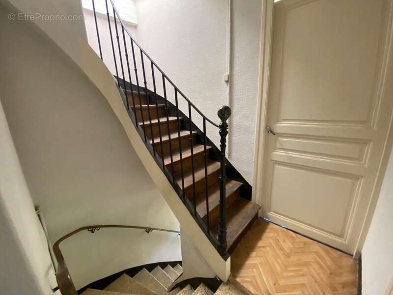 Dpt Pyrénées Orientales (66), à vendre proche VINCA maison en pierres 120 m² avec jardin et grange à rénover - photo 10