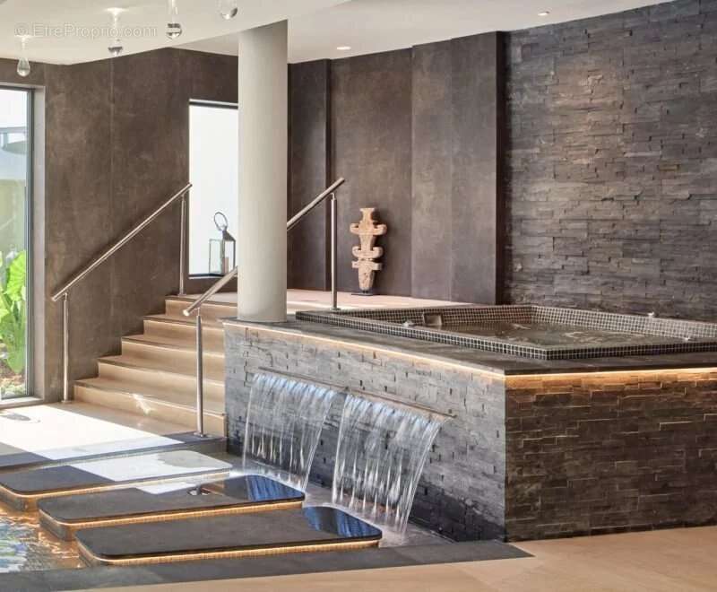 CAP D'ANTIBES -  Sous offre - Penthouse de 185m² dans résidence d'exception - E42 - photo 33