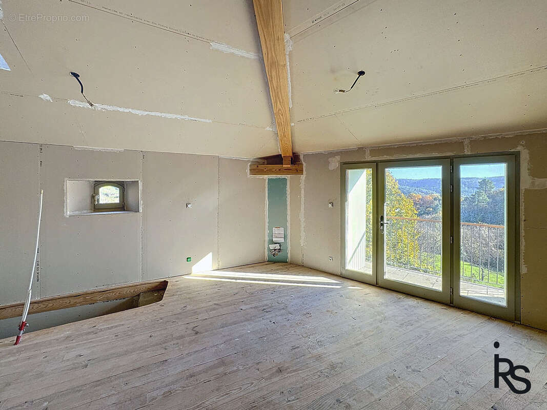 Appartement à CHAZEAUX