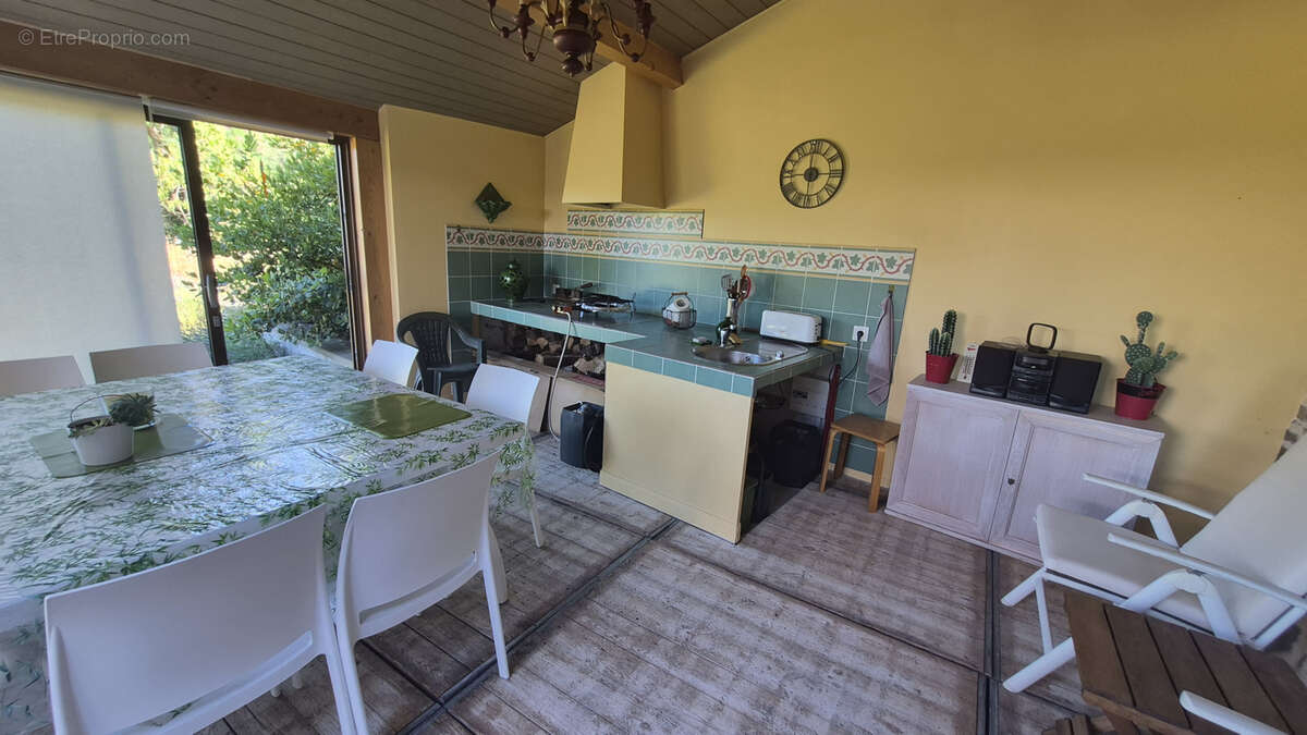 Ancienne grange de caractère rénovée avec gîte indépendant   276 m2   Entre Limoges et Brive-la-Gaillarde - photo 4