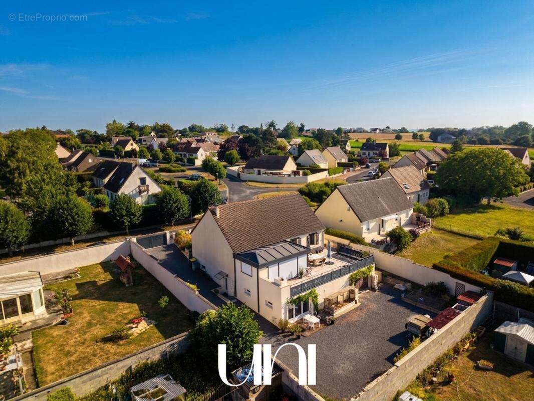 Maison 7 pièces de 174m2 de plain-pied - Ver Sur Mer - photo 3