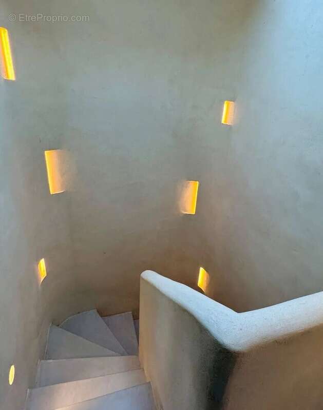 Maison à SAINT-NOM-LA-BRETECHE