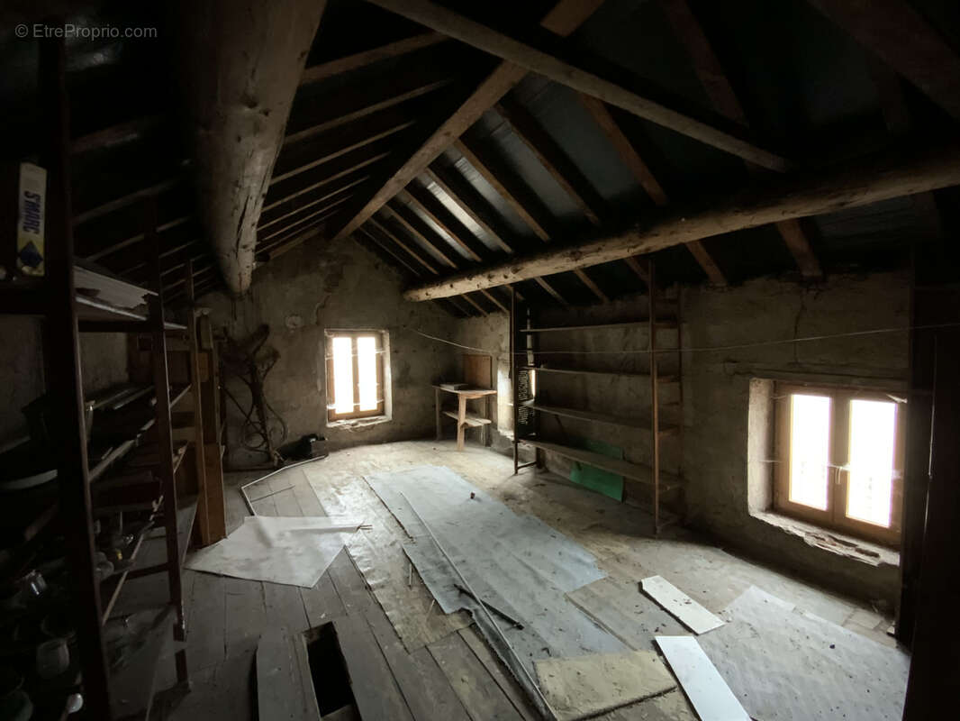 Appartement à LUXEUIL-LES-BAINS