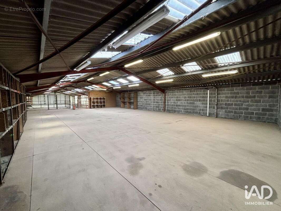 Photo 3 - Commerce à DECHY