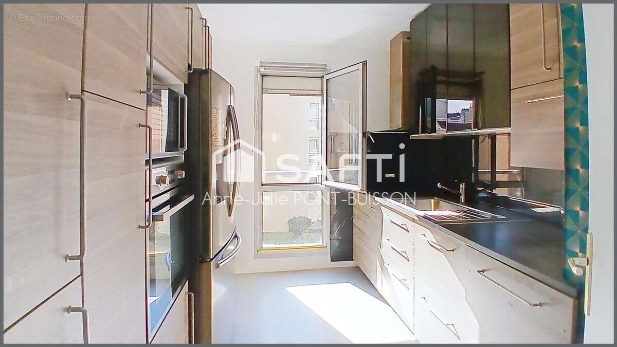 Photo 3 - Appartement à COURBEVOIE