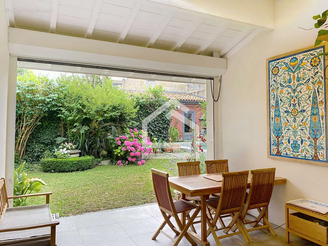 Bordeaux Saint Genès - Echoppe avec jardin intimiste - photo 2
