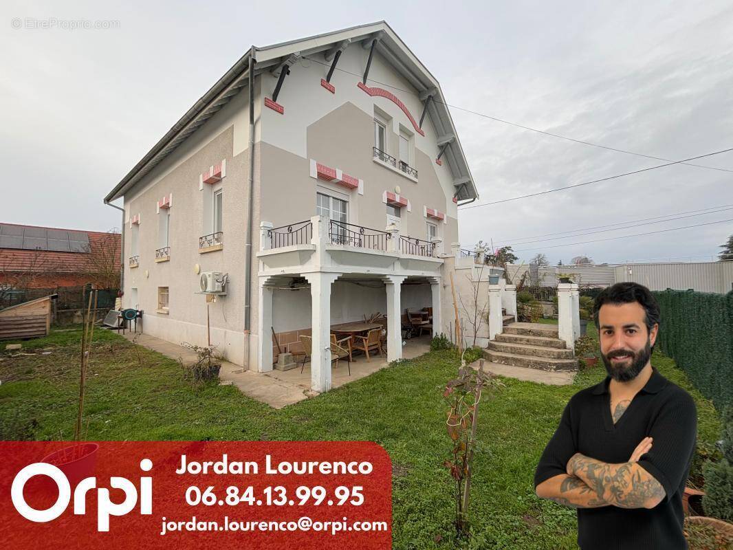 Maison à LES ABRETS