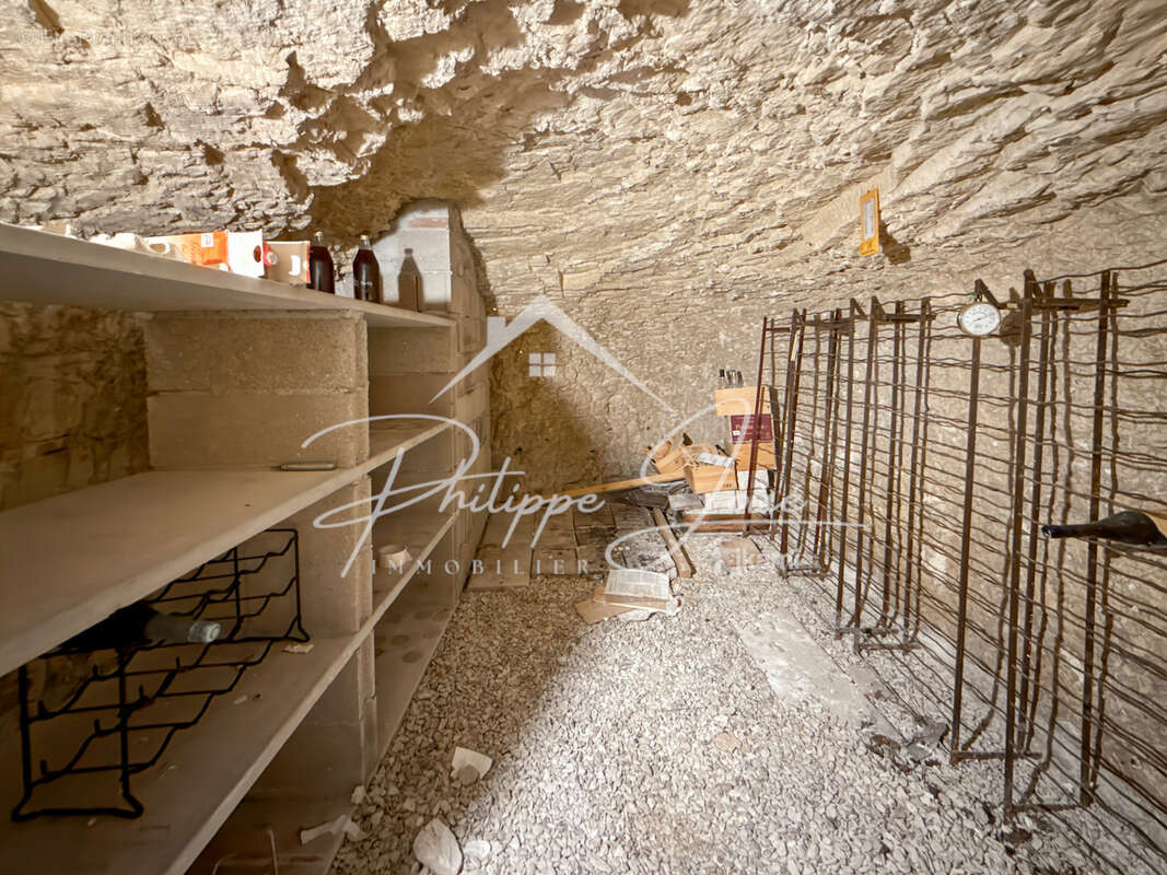 Maison à PONT-SUR-YONNE