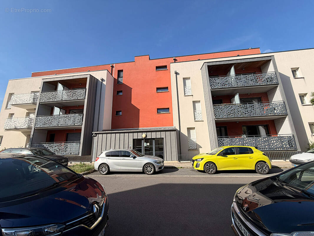 Appartement à COLOMBELLES