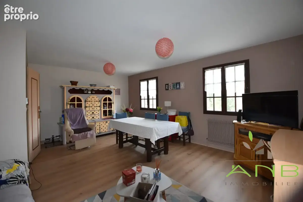 Maison 5 pièces 103 m² à vendre à Marillac-Le-Franc (16110) - photo 8
