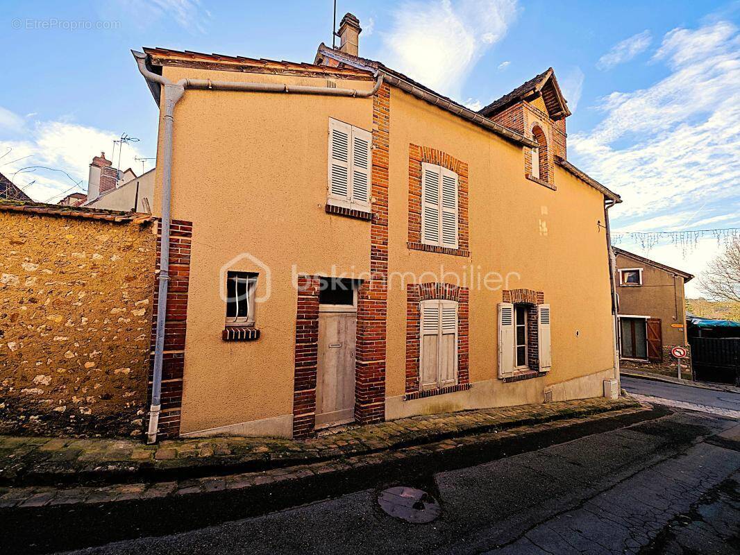 Maison à GALLARDON