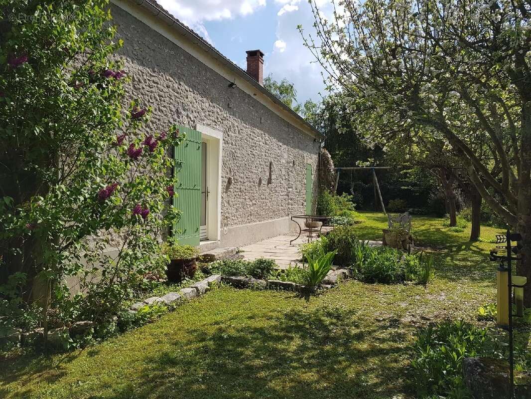 Maison à MILLY-LA-FORET