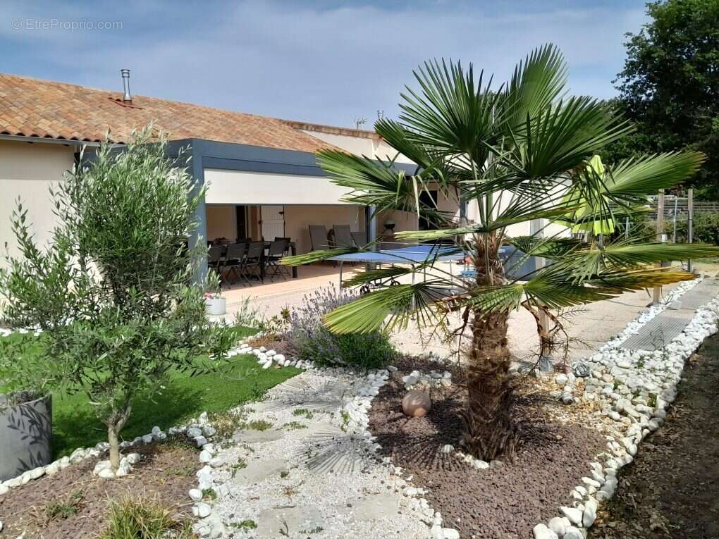 Maison à JARDRES