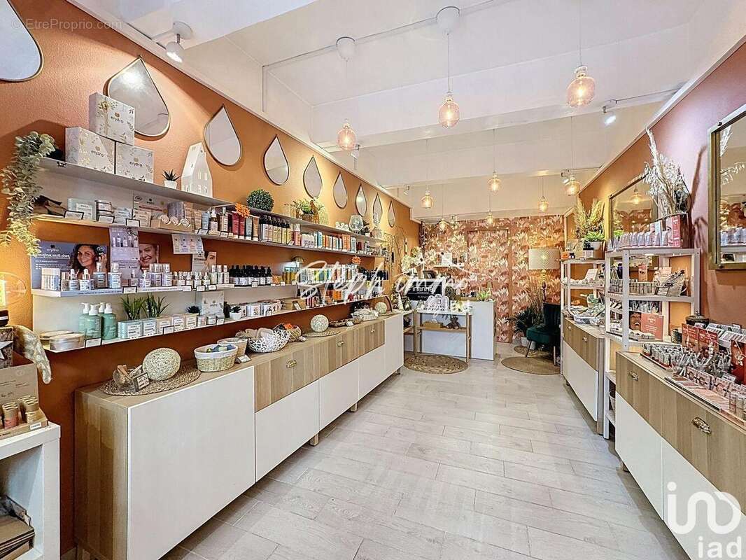 Photo 4 - Commerce à PEZENAS