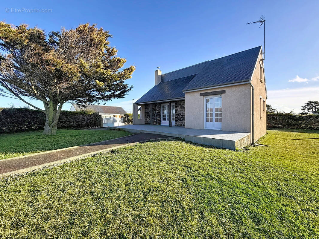 Maison à GOUVILLE-SUR-MER