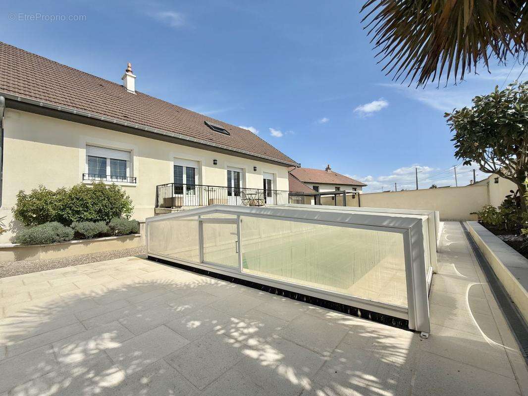 Maison à SAINT-USAGE