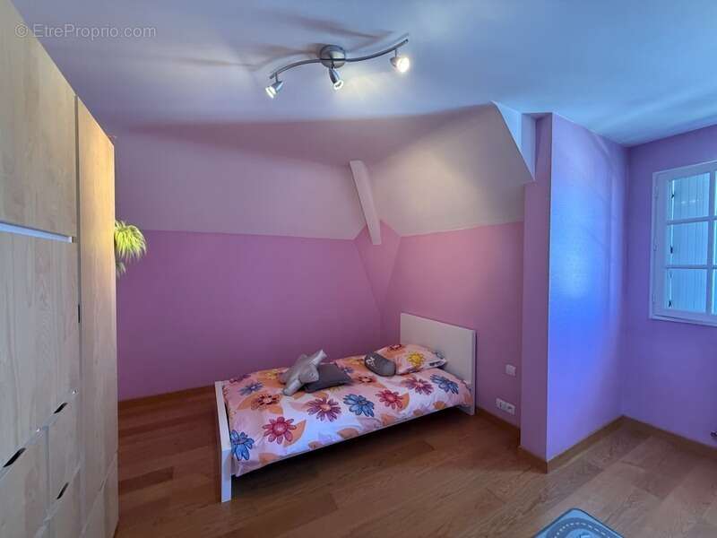 Dept de la Vienne (86) Maison contemporaine de 160 m² – Quartier recherché à l'est de la ville - photo 11