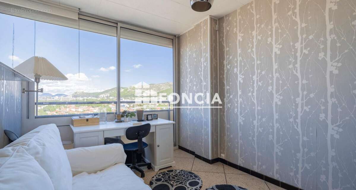 Appartement à MARSEILLE-9E