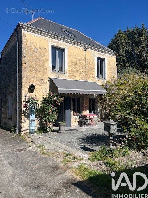Photo 1 - Maison à LA FLECHE