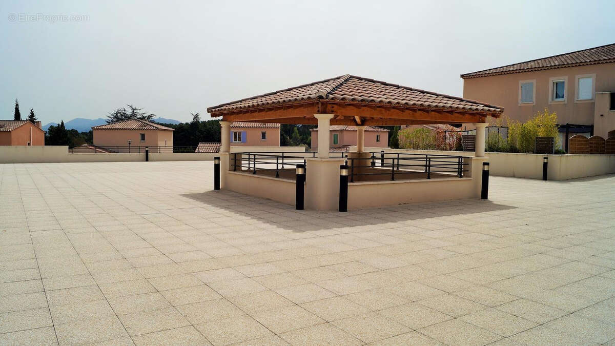 Appartement à CABRIES