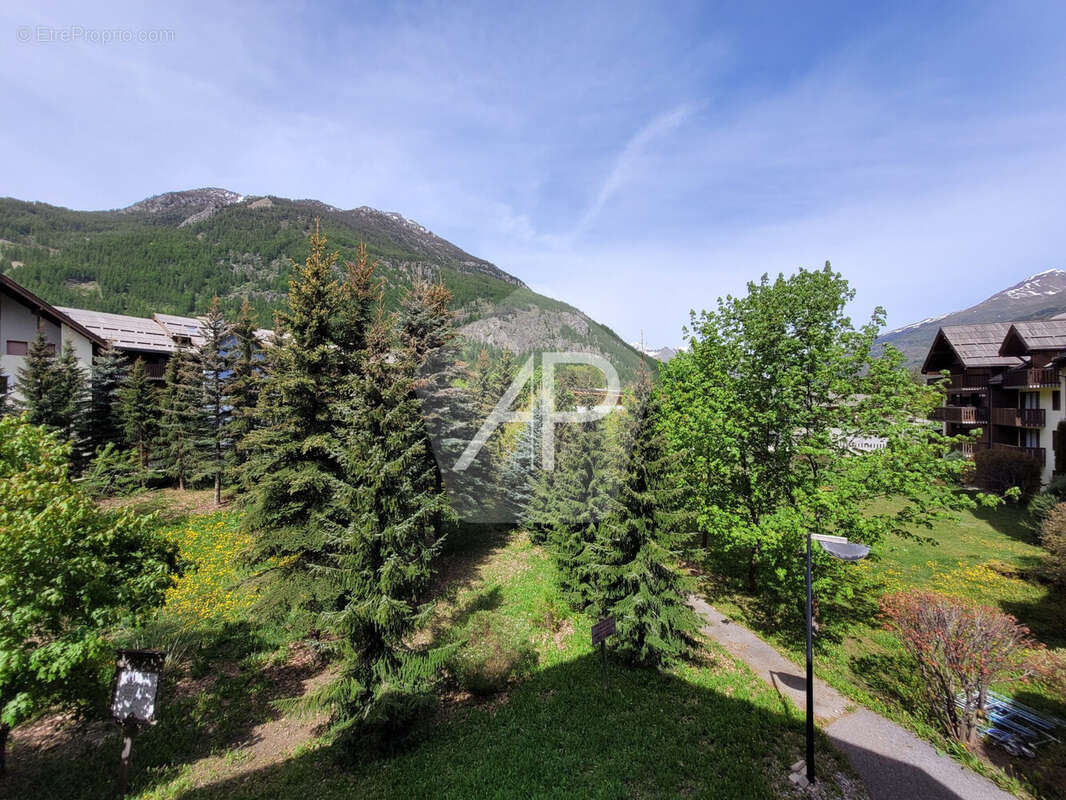 Appartement à LA SALLE-LES-ALPES