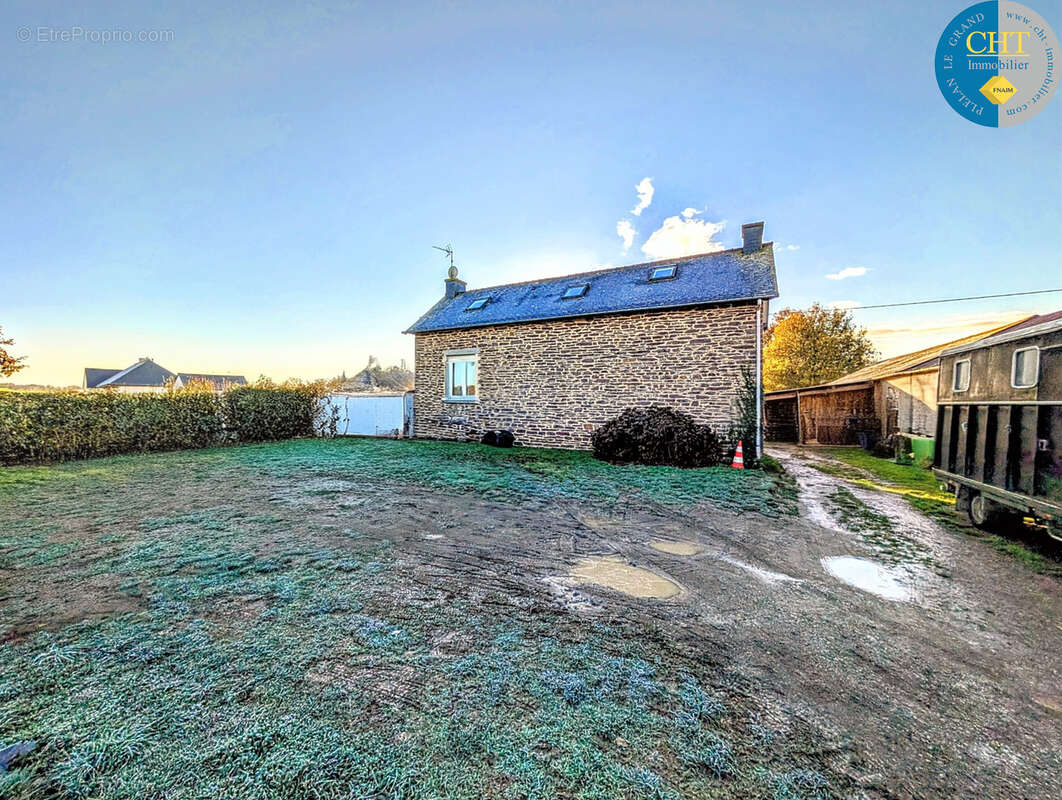 Maison à MAURE-DE-BRETAGNE