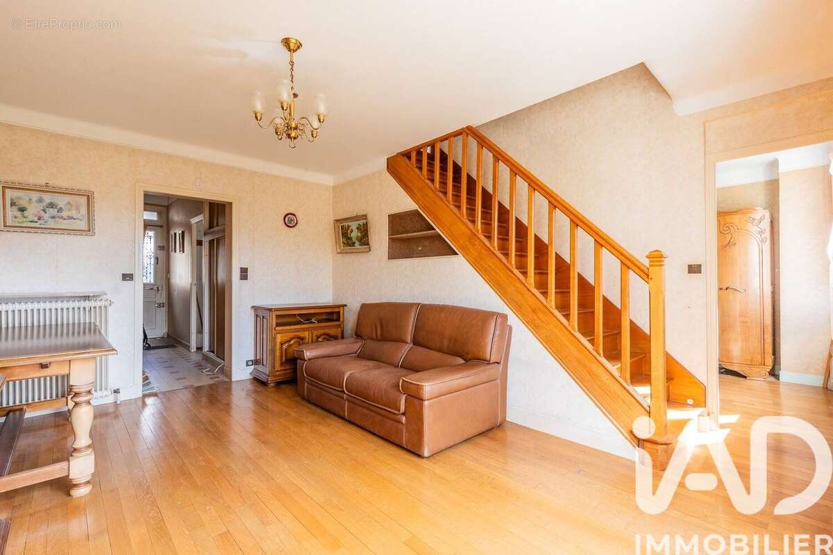 Photo 2 - Maison à CHOISY-LE-ROI