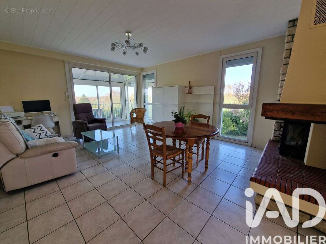 Photo 2 - Maison à MAULEVRIER