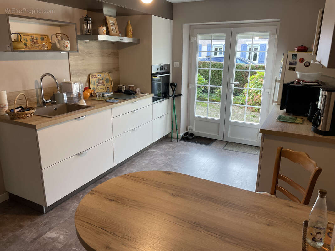 Maison à SAINT-VALBERT