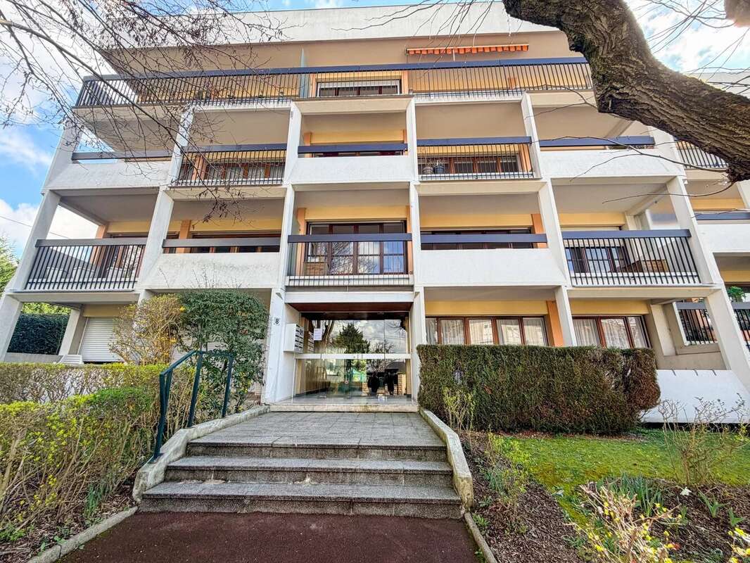 Appartement à LE RAINCY