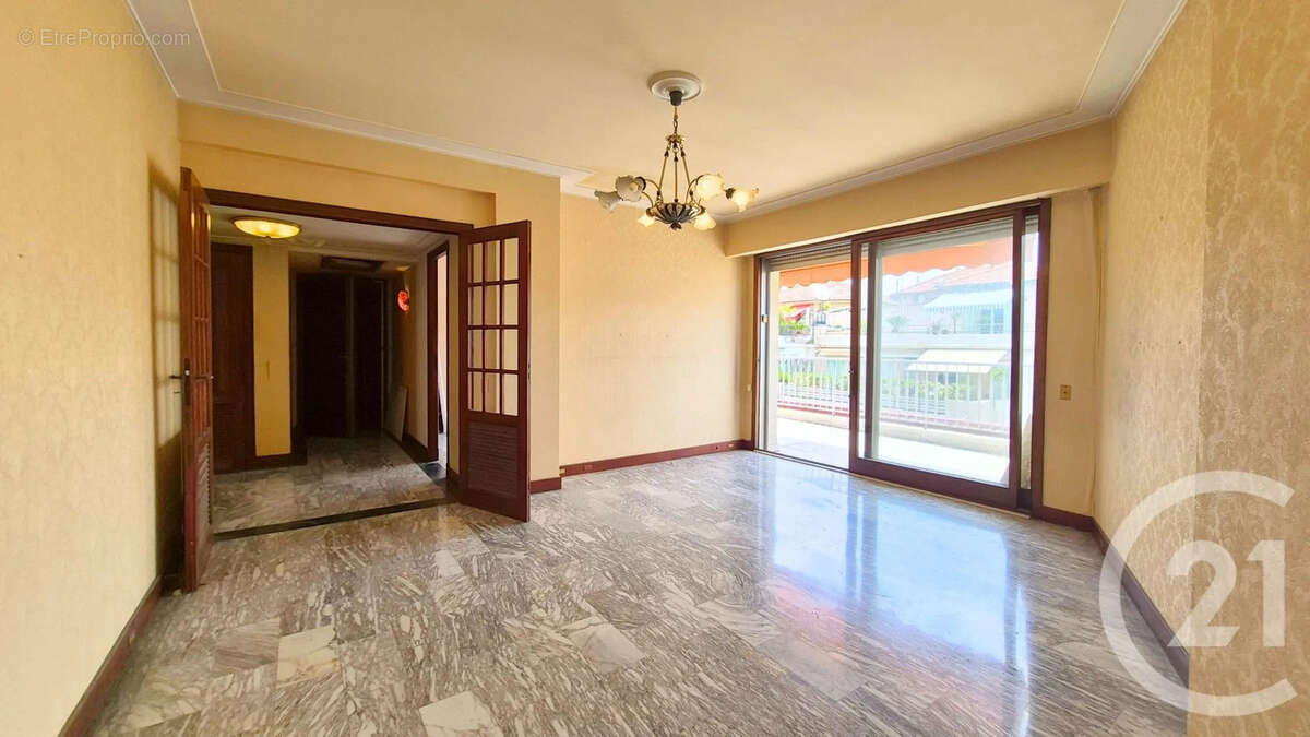 Appartement à NICE