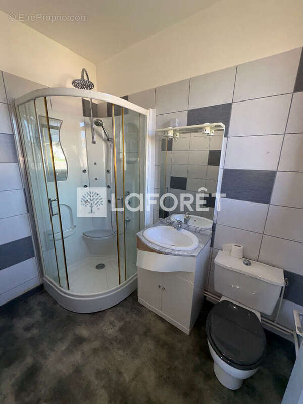 Maison à RIOM-ES-MONTAGNES