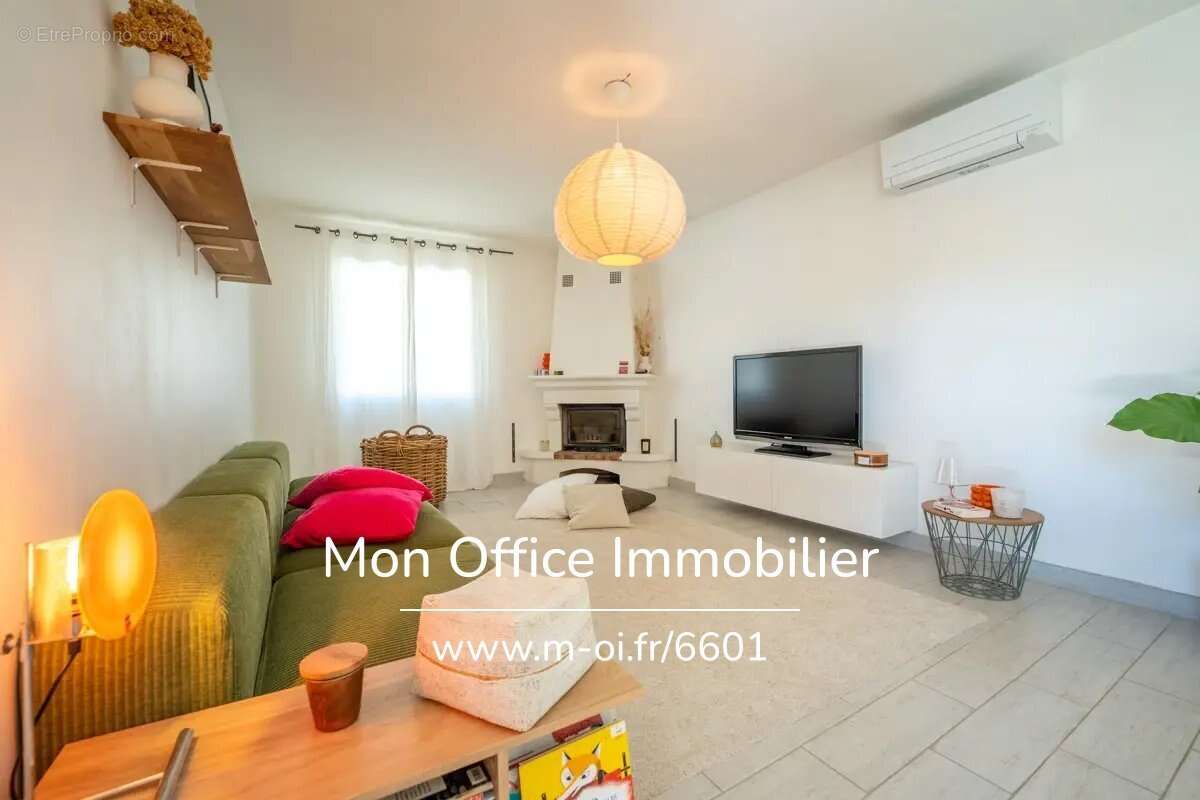 Maison à VENTABREN