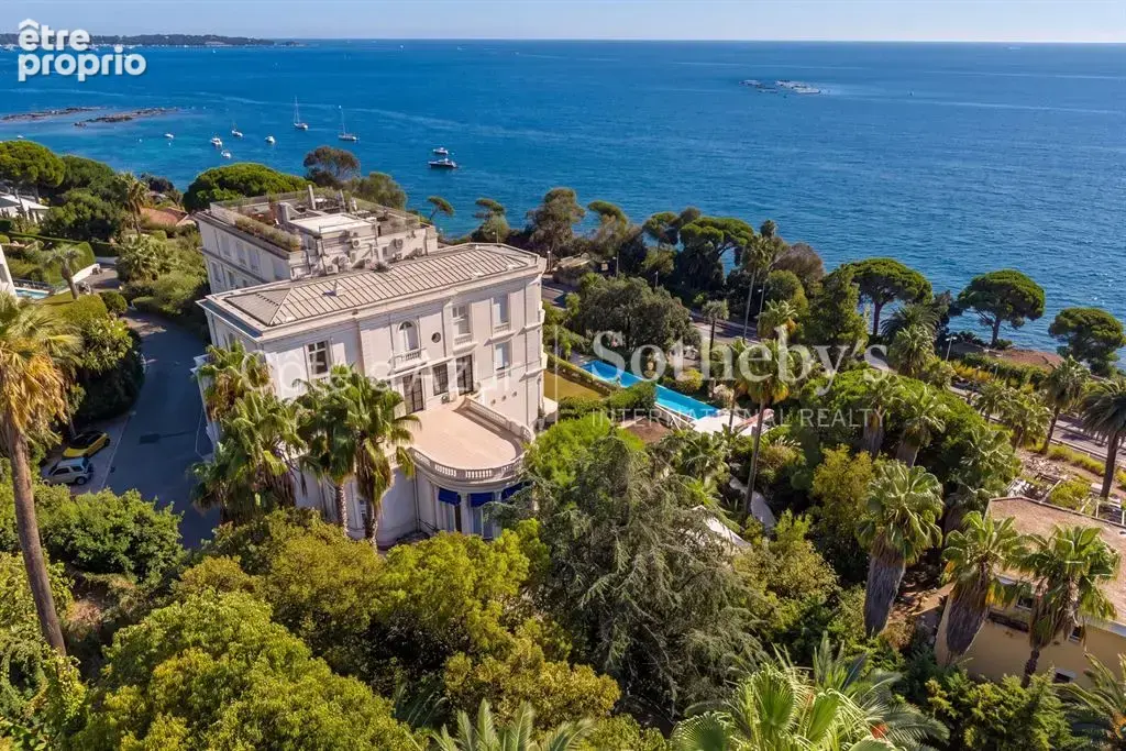 Cannes Basse Californie, appartement rénové dans le domaine de la Villa Menier - photo 9