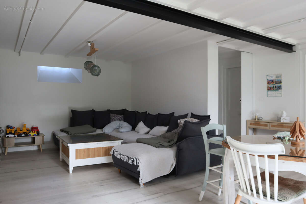 Maison à COGNAC