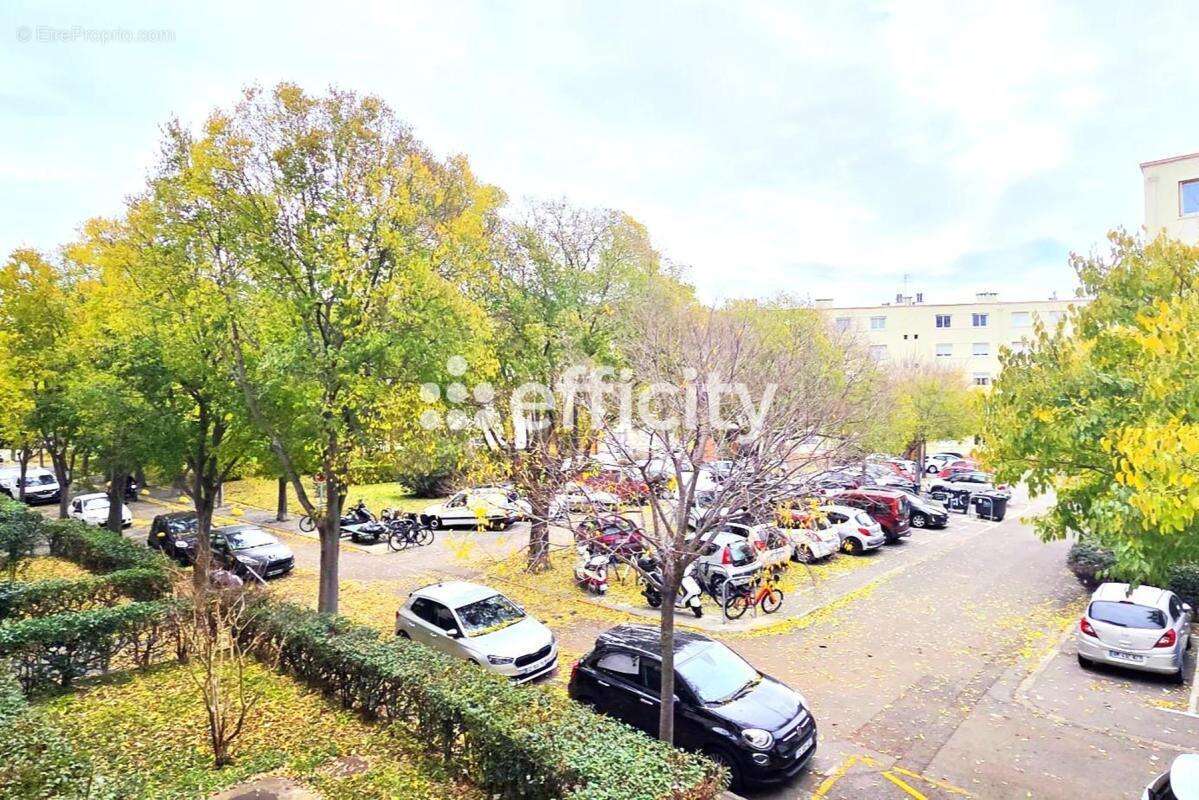 Appartement à MARSEILLE-8E