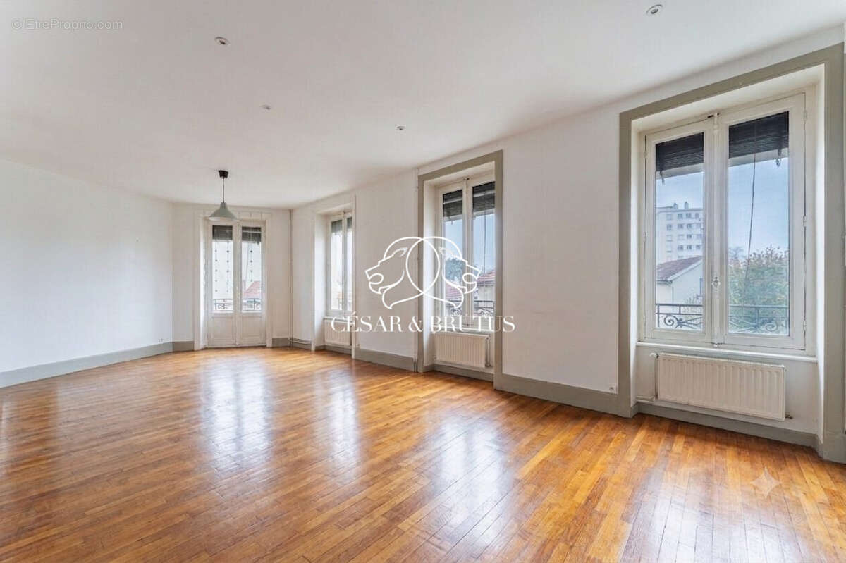 Appartement à LYON-3E