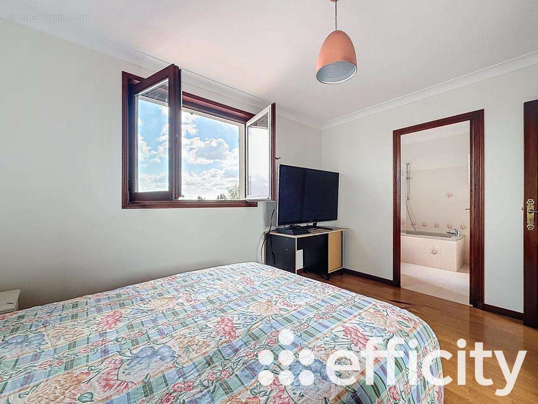 Maison à SAINT-PRIEST