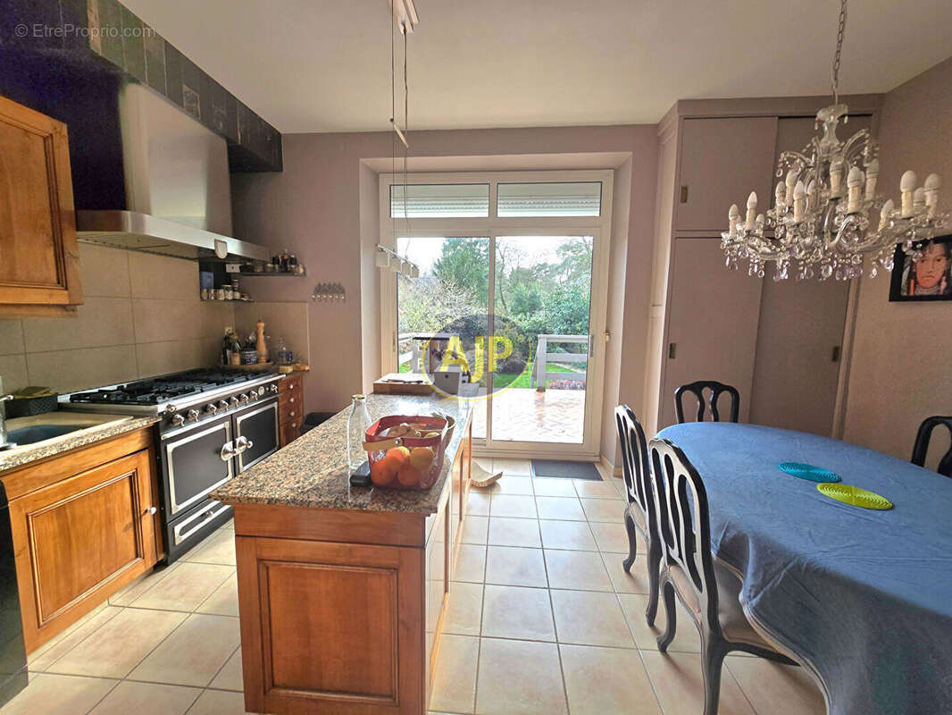 Maison à GUEMENE-PENFAO